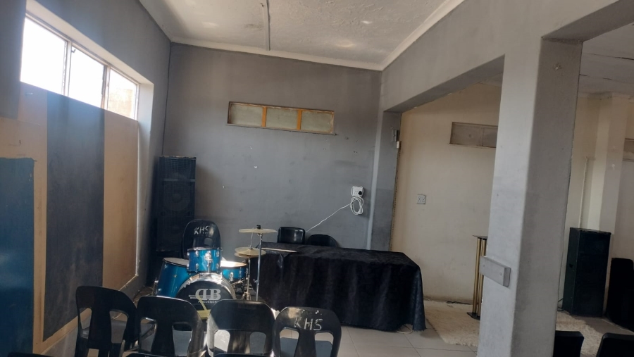 Commercial Property for Sale in Bochabella Free State